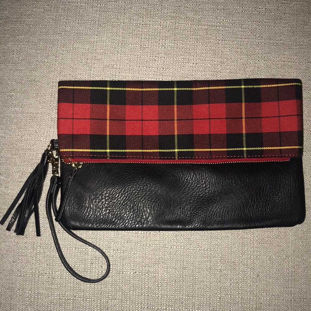 Punctuate plaid clutch